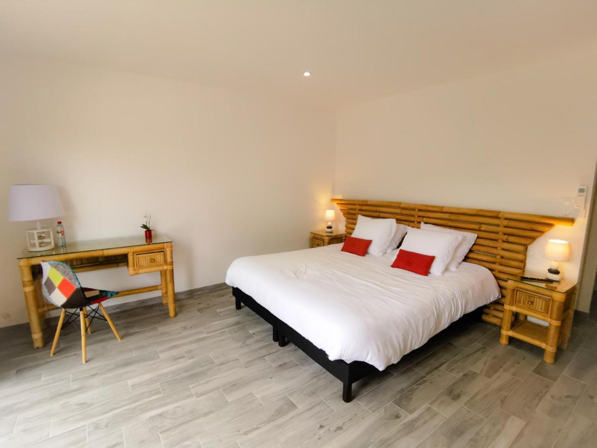 Domaine Des Bois Argentes Bed & Breakfast Saugirard Екстериор снимка